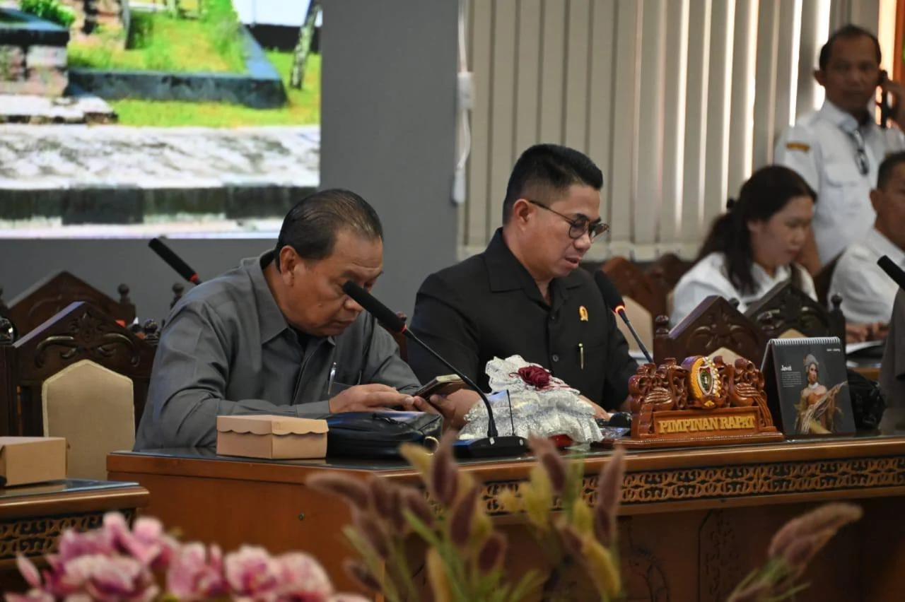 DPRD Gelar Rapat Gabungan Bersama Pemprov Kalteng Bahas Pembentukan Pansus Terkait Tiga Raperda