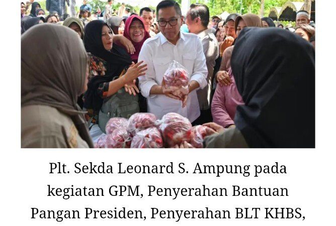 Wakili Gubernur, Plt Sekda Kalteng Salurkan Bantuan Pangan Presiden dan BLT di Sukamara