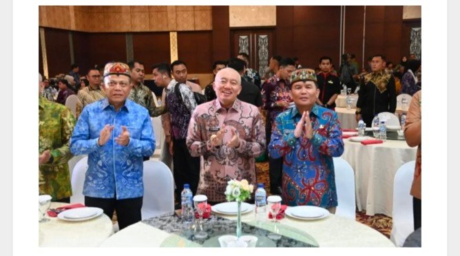 Dorong Percepatan Digitalisasi Transaksi Pemda, Gubernur Agustiar Hadiri Gala Dinner HLM TP2DD Kalsel di Palangka Raya