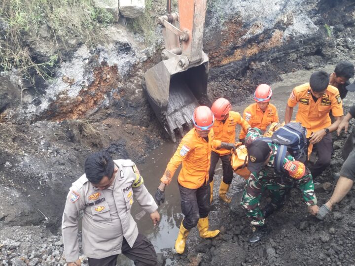 Dua Pencari Besi Ditemukan Tak Bernyawa Tertimbun Tanah di Eks PT Gunung Gahapi Sakti